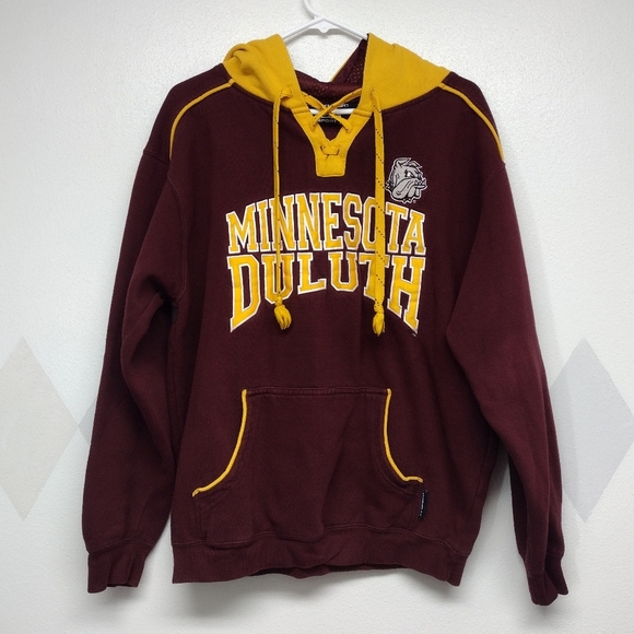 CI Sport Minnesota Duluth maroon and yellow hoodie with embroidered patches - Picture 1 of 11